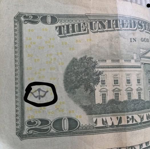 meaning behind the bow and arrow on select U.S. bills